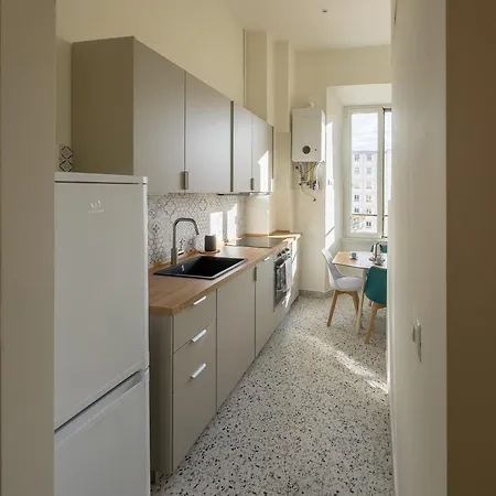 Colosseum Charme Apartment Rom
